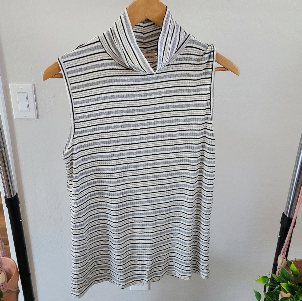 Christian Siriano New York Striped Mock Neck Sleeveless Top. Size XL.